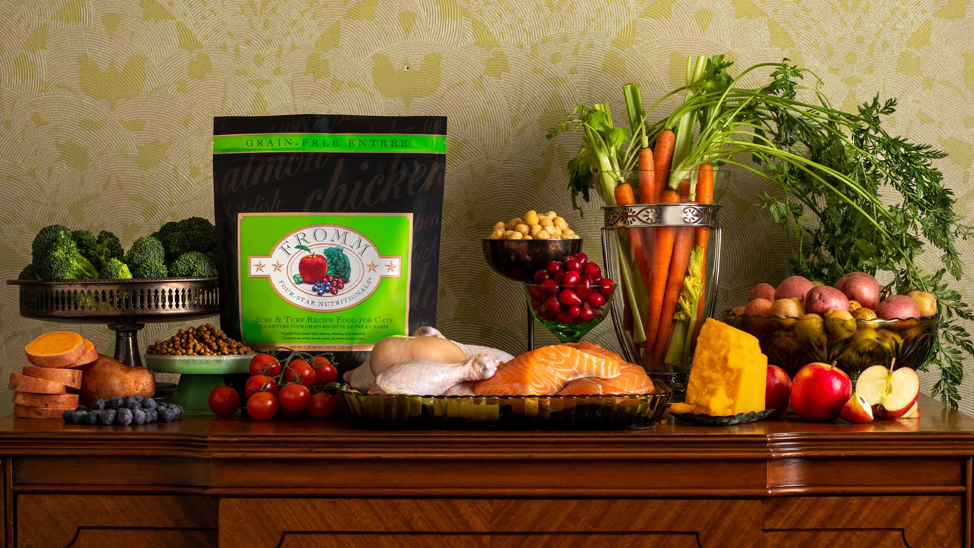 Fromm Four-Star Grain-Free Surf & Turf Cat Food - Mutts & Co.