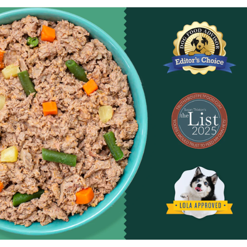 Close-up of a bowl of A Pup Above Porky’s Luau dog food with visible pork, vegetables, and green beans, shown beside three award badges: Dog Food Advisor Editor’s Choice, Susan Thixton’s ‘The List 2025,’ and a ‘Lola Approved’ badge with a small dog illustration.
