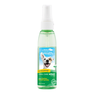 TropiClean Fresh Breath Oral Care Spray For Dogs 4 oz - Mutts & Co.