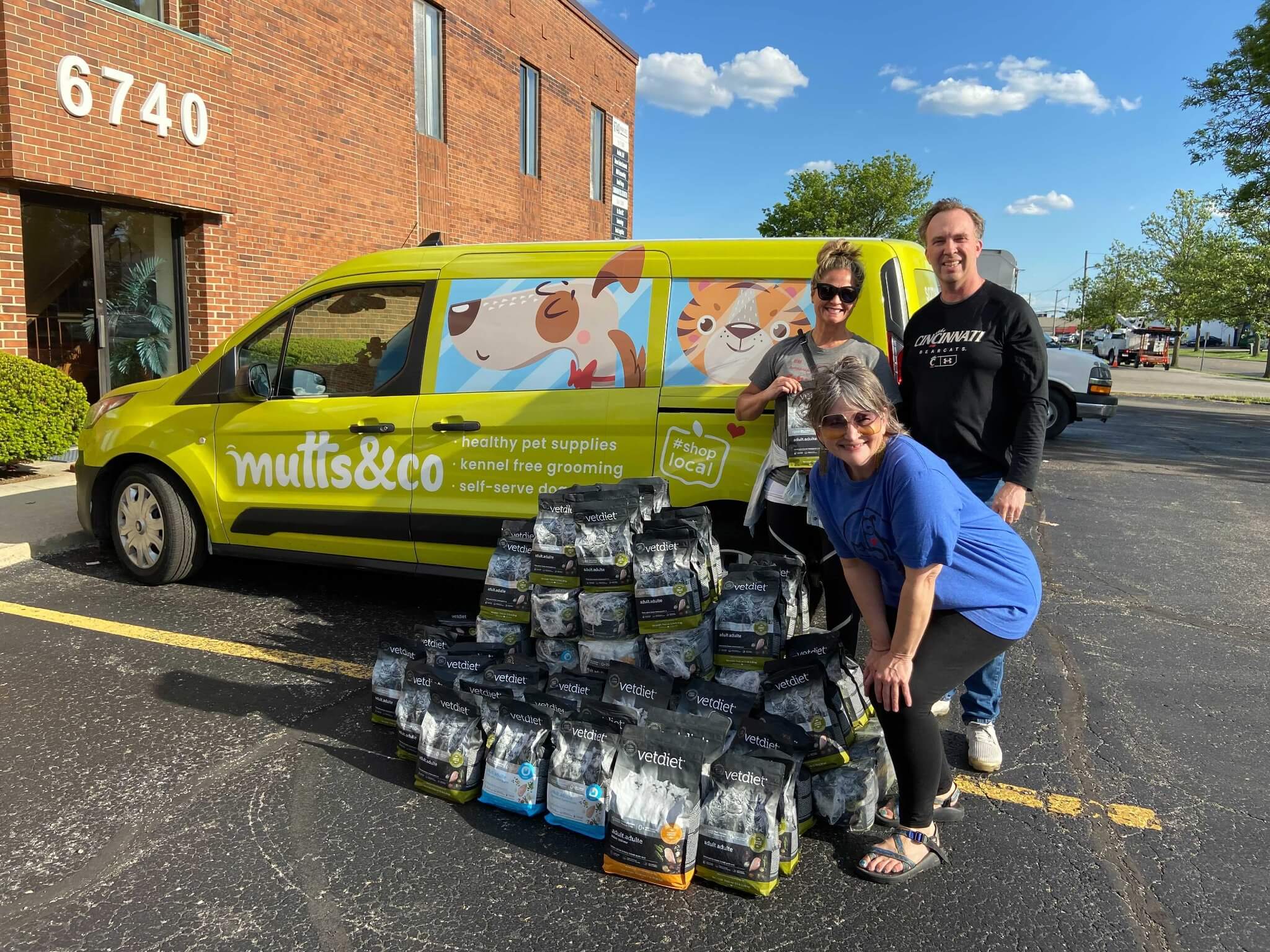 The Mutts & Co team delivering dog food in Ohio