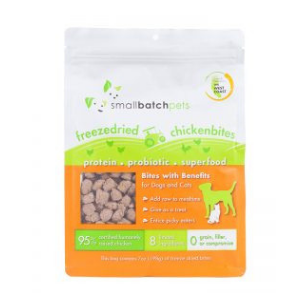 Small Batch Freeze Dried Chicken Bites Dog Food, 7 oz - Mutts & Co.