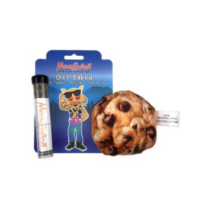 Meowijuana Catnip Get Baked Cookie Cat Toy - Mutts & Co.